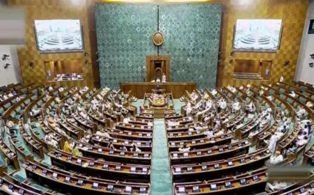 Parliament Session: संसद में कल नीट पर जवाब दे सकती है सरकार, विपक्ष ने भी बनाया खास प्लान