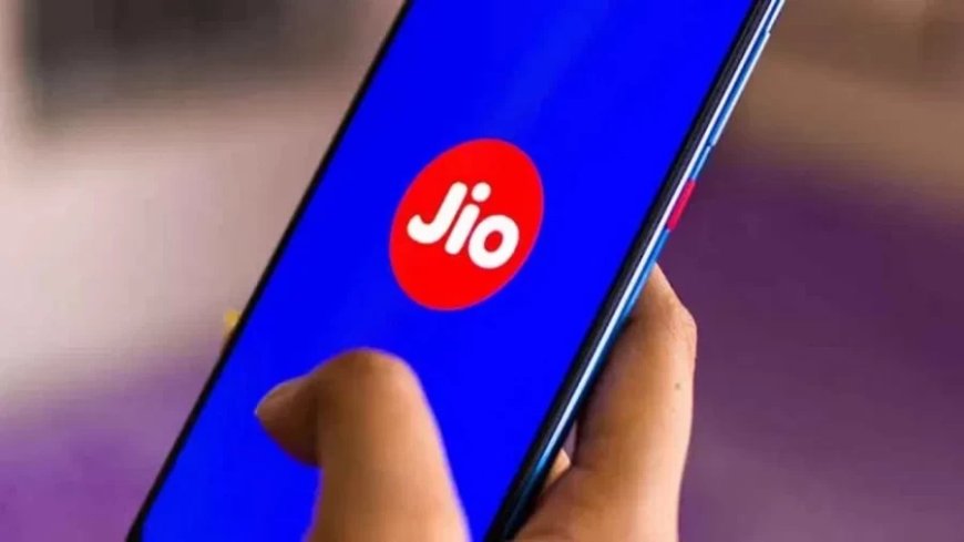 JIO New Plan: जियो ने दिया तगड़ा झटका, मोबाइल टैरिफ में किया 25 फीसदी तक का इजाफा