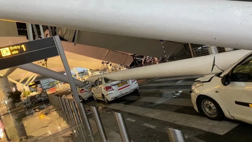 Delhi Airport News: दिल्ली एयरपोर्ट हुआ बारिश के आगे बेबस, व्यवस्था चौपट, कई फ्लाइट रद्द