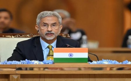 India-Pakistan: परोक्ष रूप से पाकिस्तान की जयशंकर ने कर दी धुलाई, बोले आतंकवाद को पनाह देने वालों को...
