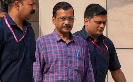 Delhi Liquor Scam: सीएम केजरीवाल की बढ़ सकती हैं मुश्किलें, कोर्ट ने जारी किया प्रोडक्शन वारंट