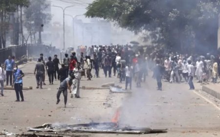 Bangladesh News: बांग्लादेश में हालात हुए और बेकाबू, खूनी झड़प में 32 लोगों की मौत; इंटरनेट सेवाएं ठप