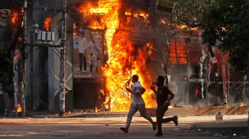 Bangladesh Violence: 'बांग्लादेश की न करें यात्रा... अपने को रखें सुरक्षित', भारत सरकार की और से अपील,  क्यों भड़की हिंसा?