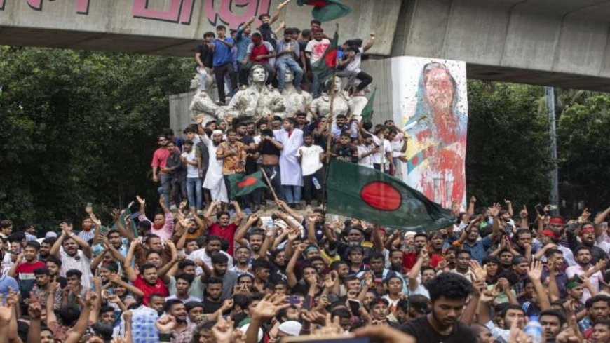 Bangladesh Violence: शेख हसीना ने छोड़ा देश... कई पत्रकारों को भी मारी गई गोली, सोमवार को 135 की मौत
