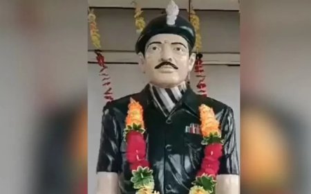 UP News: शहीद के स्मारक पर बुलडोजर चलने से अखिलेश का BJP पर हमला