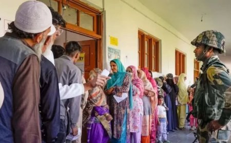 J&K Election 2024: जम्मू-कश्मीर में दूसरे फेज की वोटिंग जारी, कई दिग्गजों की किस्मत दांव पर
