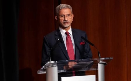 India-China Relation: जयशंकर की चीन को खरी-खरी, 'जब तक सीमा पर शांति नहीं तब तक संबंधों को आगे बढ़ाना मुश्किल'