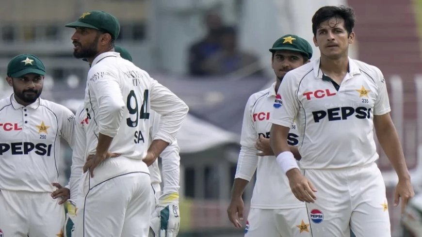 PAK vs BAN: पाकिस्तान की शर्मनाक हार के बाद PCB के इस बड़े फैसले से खिलाड़ियों के छूटे पसीने