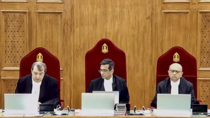 UP Teacher Recruitment: 69000 सहायक शिक्षकों की भर्ती मामले में सुप्रीम कोर्ट ने HC के आदेश पर रोक लगाई