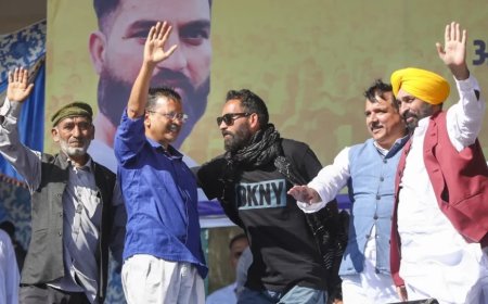 Arvind Kejriwal News: डोडा पहुंचे केजरीवाल, बोले- 'उमर अब्दुल्ला सरकार चलाने के लिए ले सकते हैं सलाह'
