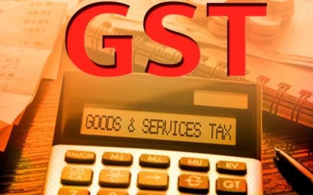 GST Update: जूते-घड़ियां महंगे होंगे और बुजुर्गों को बीमा पर मिलेगी GST से मुक्ति