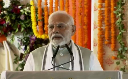 PM Modi In Varanasi: PM मोदी वाराणसी दौरे पर, 6100 करोड़ की परियोजनाओं की सौगात दी