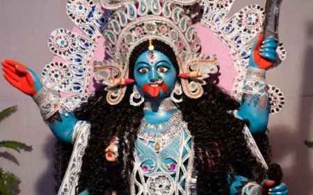 Diwali 2024 Kali Puja:दिवाली पर बंगाल में क्यों की जाती हैं मां काली की पूजा?