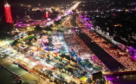 Ayodhya Deepotsav:25 लाख दीयों से रोशन हुई अयोध्या, बना सरयू तट पर वर्ल्ड रिकॉर्ड