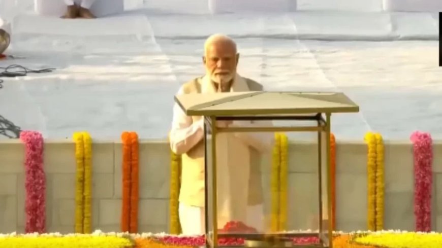 Gandhi Jayanti 2024: महात्मा गांधी को पीएम मोदी ने किया नमन, राजघाट पर श्रद्धांजलि अर्पित की