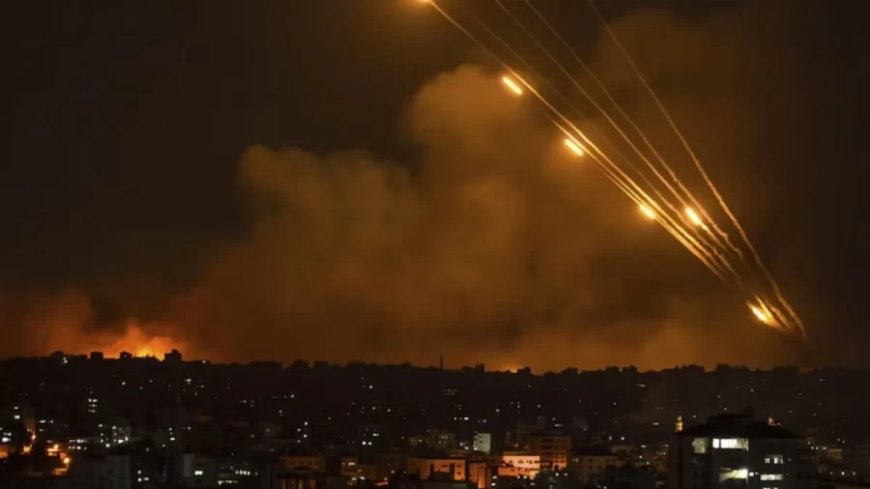 Israel-Lebanon News: इजरायल लाया लेबनान में तबाही का सैलाब, 24 घंटे में किए 137 हवाई हमले, मचा हड़कंप