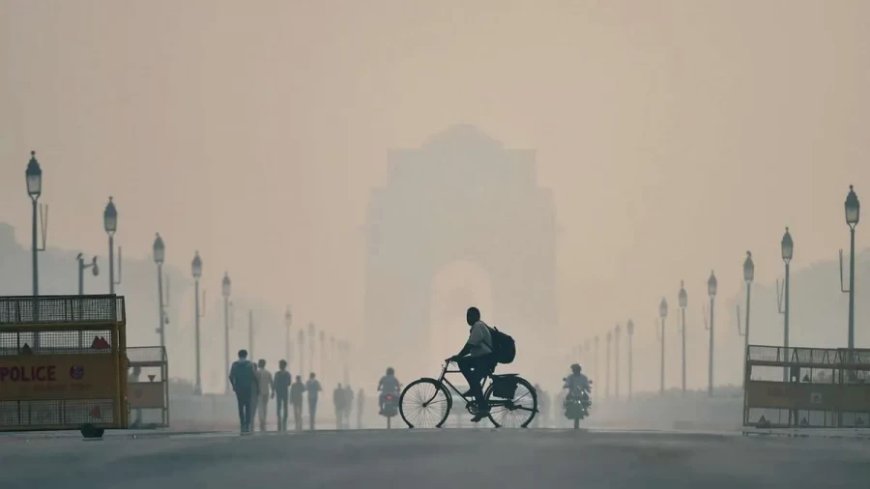 Delhi Air Pollution: GRAP 2 हुआ दिल्ली-NCR में लागू, बाहर निकलने से पहले पढ़ लें जरूरी नियम