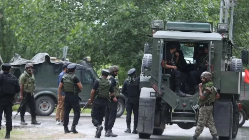 Jammu-Kashmir News: कश्मीर के बारामूला में सेना के वाहन पर आतंकी हमला, 5 जवान घायल