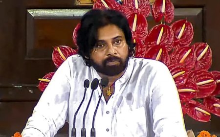 Pawan Kalyan News:अपनी ही सरकार पर पवन कल्याण ने उठाए सवाल, गृहमंत्री को सुनाई खरी-खोटी