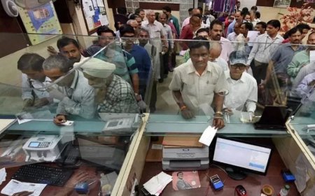 Central Government:इन 15 बैंकों का होने जा रहा है मर्जर, आपके खातों पर भी क्या होगा असर?