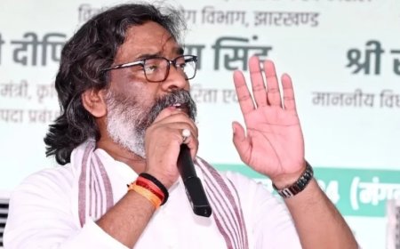 Jharkhand News:रांची में CM के निजी सलाहकार के ठिकानों पर इनकम टैक्स विभाग ने मारा छापा, मचा हड़कंप