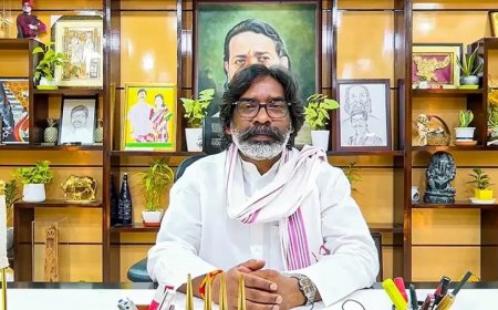 Jharkhand Politics:आज हेमंत सोरेन झारखंड के 14वें मुख्यमंत्री के रूप में शपथ लेंगे, जानें टाइमिंग और डिटेल्स