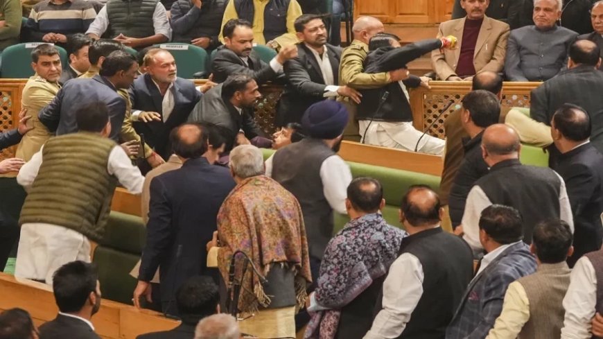 Jammu Kashmir Assembly:क्या 370 की वापसी संभव है? JK विधानसभा में हाथापाई वाले ड्रामे की पूरी पिक्चर जानिए
