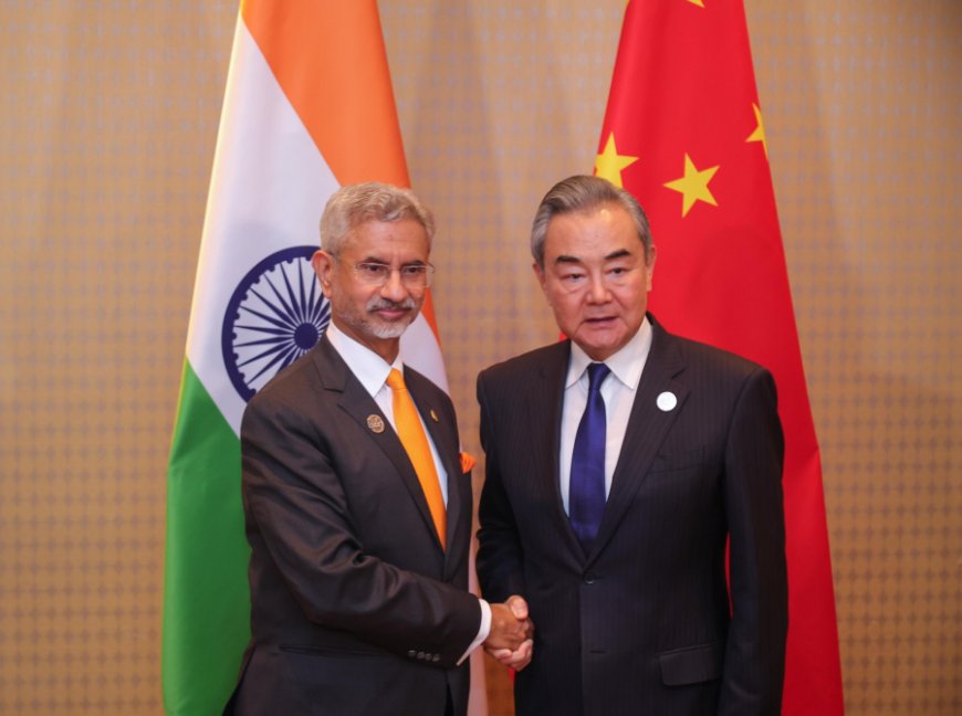 India-China Relation:मोदी-शी के बाद अब जयशंकर और चीनी विदेश मंत्री की मुलाकात, जानें क्या हुई बात