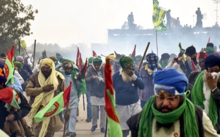 Farmer Protest News:शंभू बॉर्डर पर डटे किसान, सोमवार को दिल्ली कूच पर बनाएंगे प्लान