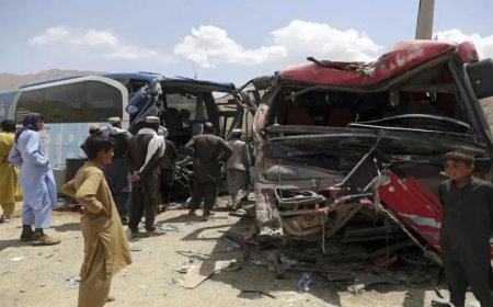 Afghanistan Road Accident:अफगानिस्तान में भीषण सड़क दुर्घटना, 50 लोगों की मौत; घायल हुए 76 लोग