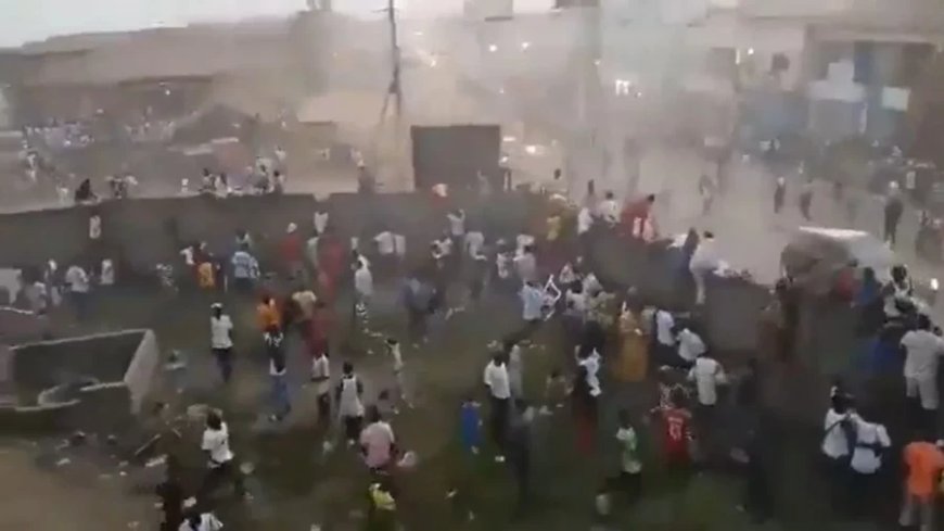 Football Match:साउथ गिनी में फुटबॉल मैच के दौरान भयानक हादसा, 56 लोगों की मौत, दर्जनों घायल