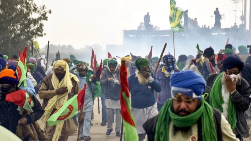 Farmer Protest News:शंभू बॉर्डर पर डटे किसान, सोमवार को दिल्ली कूच पर बनाएंगे प्लान
