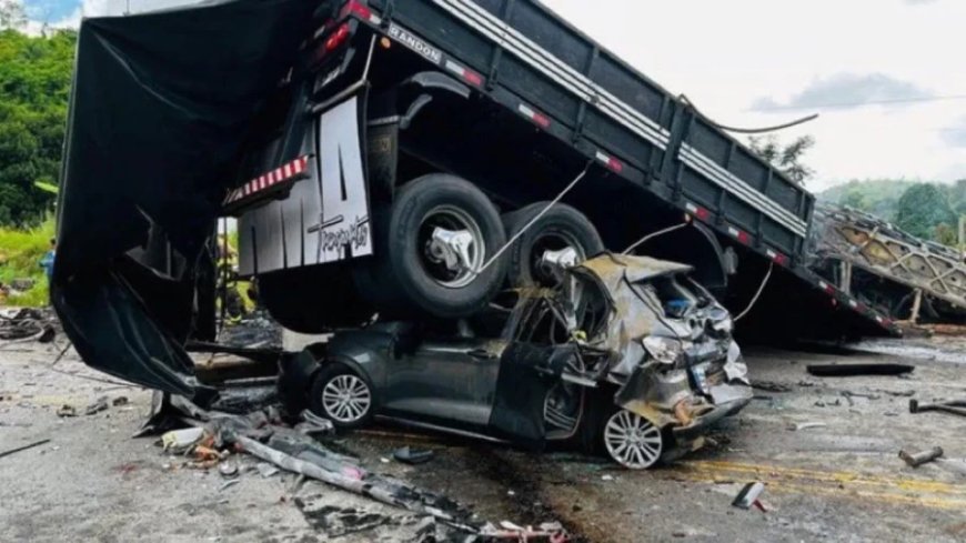 Brazil Road Accident:ब्राजील में भीषण सड़क हादसा, बस-ट्रक की टक्कर में 38 लोगों की गई जान, 13 घायल