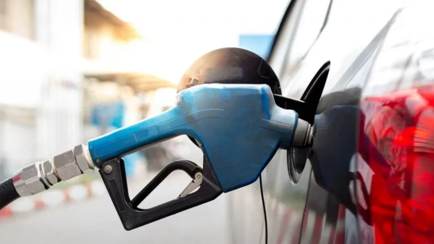 Petrol-Diesel Rate:साल खत्म होने से पहले ही बढ़ी टेंशन, इन शहरों में पेट्रोल-डीजल हुआ महंगा