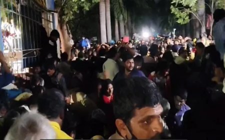Tirupati Stampede:तिरुपति के विष्णु निवासम में मची भगदड़, 4 की मौत, टोकन के लिए उमड़ी थी भीड़