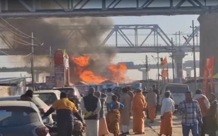 Mahakumbh 2025:सिलेंडर ब्लास्ट से महाकुंभ में लगी भीषण आग, 20-25 टेंट जलकर राख