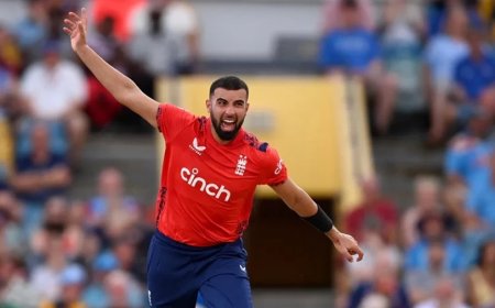 IND vs ENG:6 गेंद में 3 बल्लेबाज ढेर... टीम इंडिया पर साकिब महमूद ने बरपाया कहर