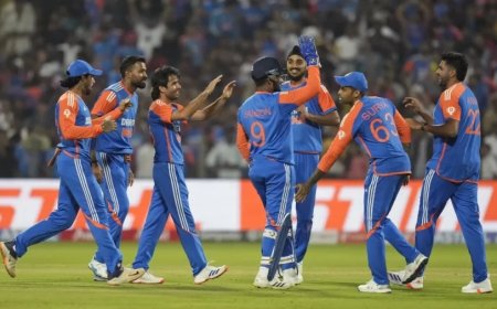 IND vs ENG:टीम इंडिया का घर पर दबदबा जारी, पुणे में लहराया भारत का परचम