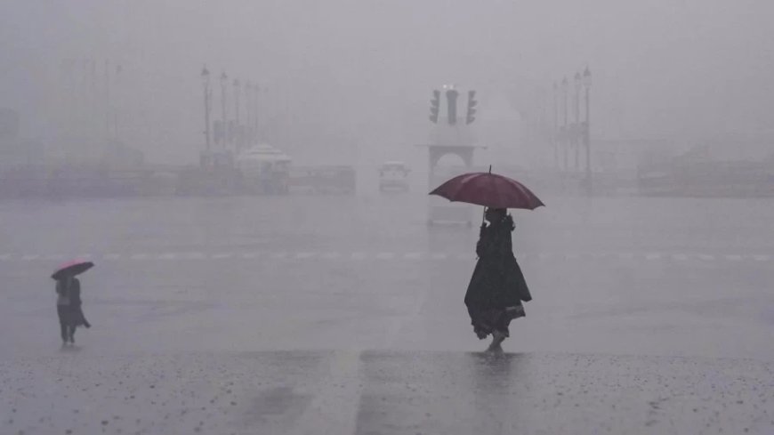 IMD Weather Update:दिल्ली-NCR में येलो अलर्ट, पहाड़ों पर भारी बर्फबारी, जानें अपने राज्य का मौसम