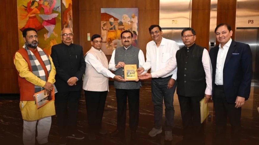 Mahakumbh 2025:महाकुंभ में खाने के बाद गीता प्रेस की किताबें भी फ्री बांटेंगे अडानी