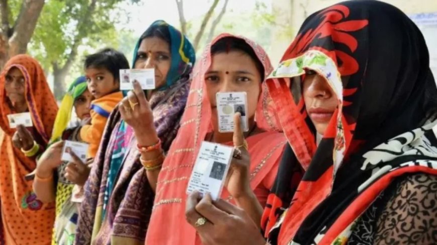 Delhi Elections:महिलाओं को लुभाने मे क्यों लगी हैं राजनीतिक पार्टियां? क्या नारी की योजनाएं हैं सबपर भारी?