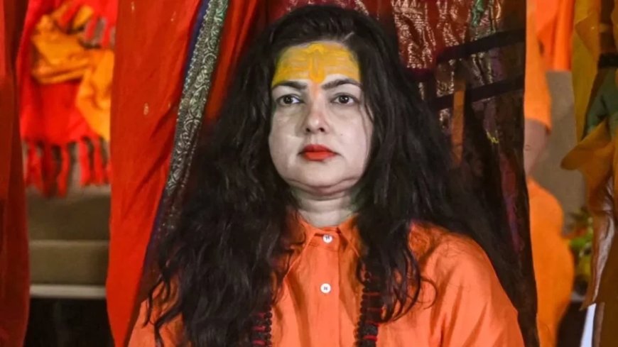 Mamta Kulkarni:ममता कुलकर्णी ने भारी विरोध के बाद महामंडलेश्वर के पद से दिया इस्तीफा
