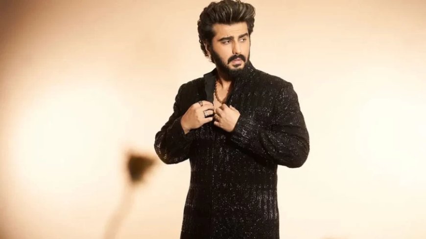 Arjun Kapoor News:फैमिली के साथ अर्जुन कपूर डिनर टेबल पर क्या बातें करते हैं? जानकर नहीं रुकेगी हंसी