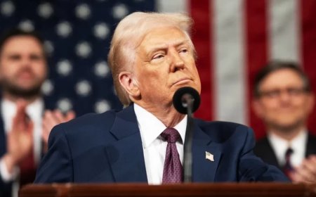 US-Canada Trade War:बड़ी-बड़ी बातें करने वाले ट्रंप कनाडा से डर गए! टैरिफ पर लिया यू-टर्न