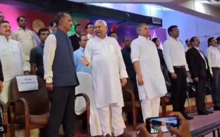 CM Nitish Kumar:CM नीतीश ने रुकवाया राष्ट्रगान, दोबारा शुरू हुआ तो अभिवादन करते रहे, टोकने पर भी नहीं रुके