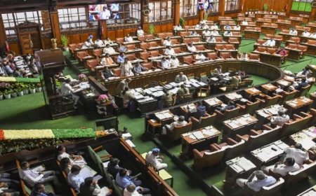 Karnataka Vidhan Sabha:BJP के 18 विधायक कर्नाटक विधानसभा से 6 महीने के लिए निलंबित, जानिए क्या है पूरा मामला?