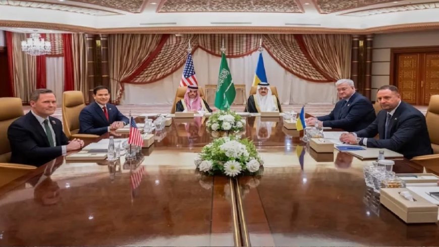 Russia-Ukraine War:US विदेश मंत्री मुस्कराए और चुपचाप बैठे रहे यूक्रेनी अधिकारी, जानें वार्ता में क्या हुआ