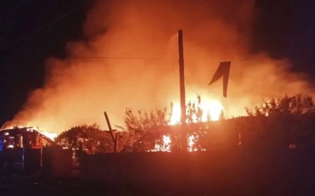 Russia-Ukraine War:रूस ने ट्रंप से बातचीत के कुछ घंटे बाद ही यूक्रेन पर किए घातक हमले, मचा दी तबाही