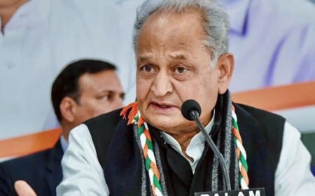 Ashok Gehlot News:गहलोत बोले- आदिवासियों के इतिहास को मिटा रही बीजेपी सरकार