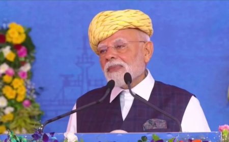 PM Modi Gujarat Visit:100 दुखों की एक दवा, वो है आत्मनिर्भर भारत... गुजरात से बोले पीएम मोदी